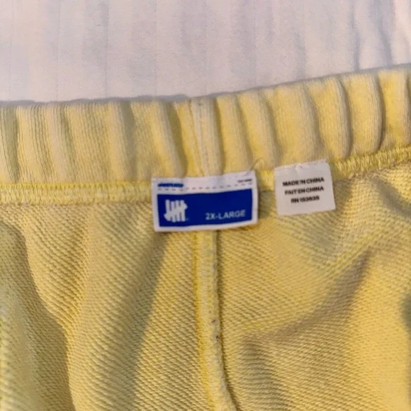 Undefeated Icon Hoodie and Sweatpants Set - light yellow color, size XXL - Picture 10 of 15